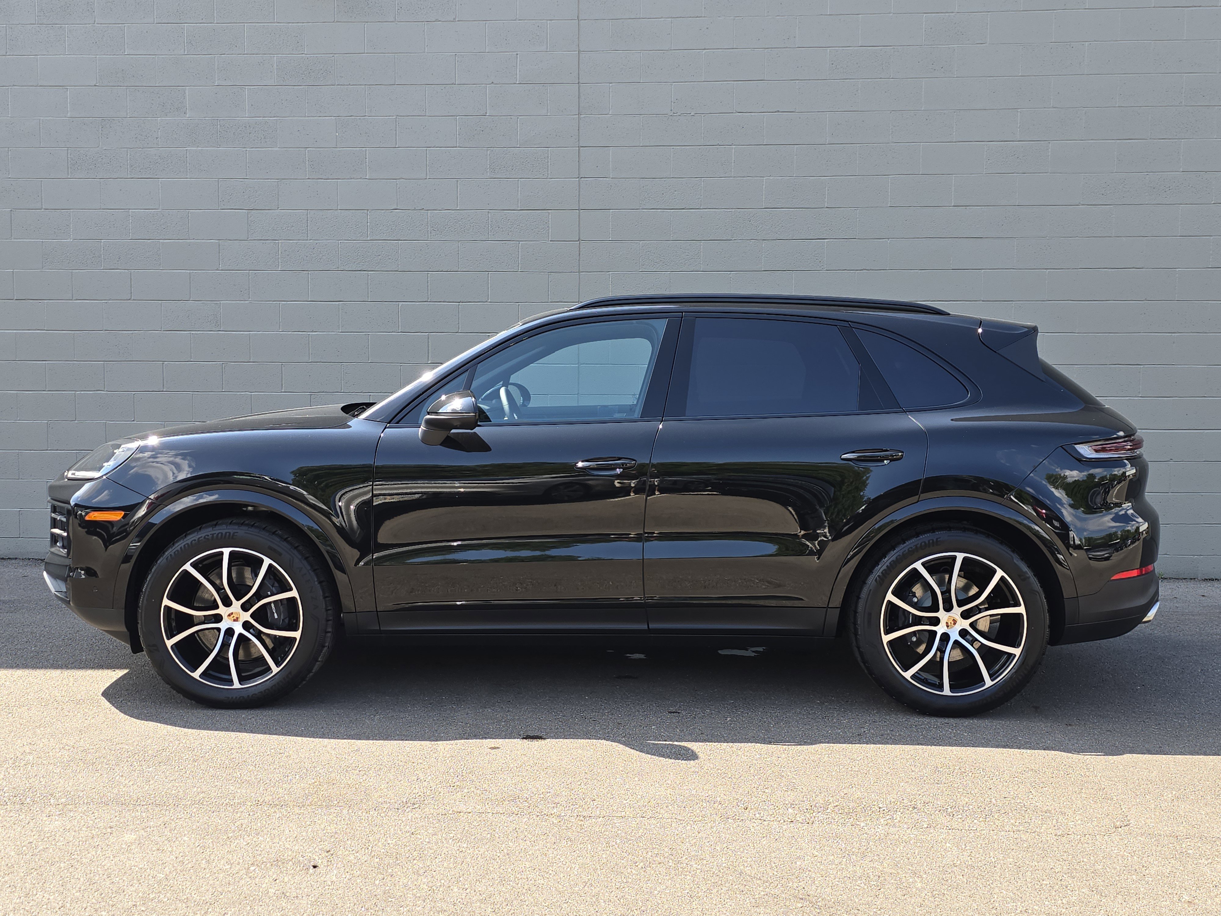 New 2025 Porsche Cayenne image 6