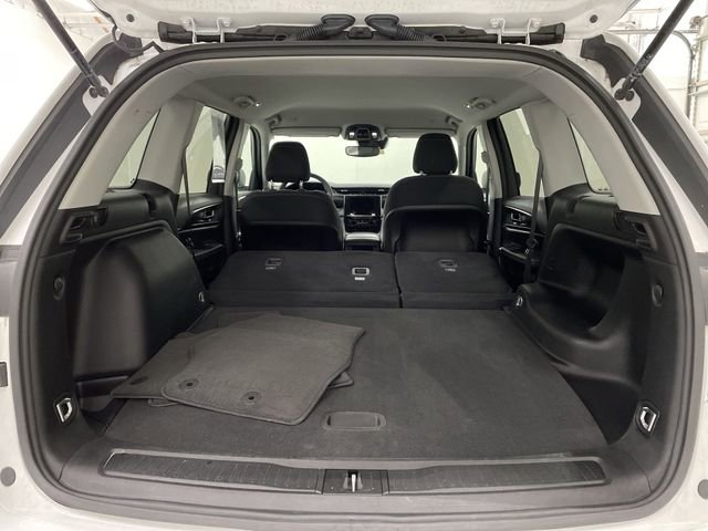 Used 2024 Jeep Grand Cherokee Laredo image 16