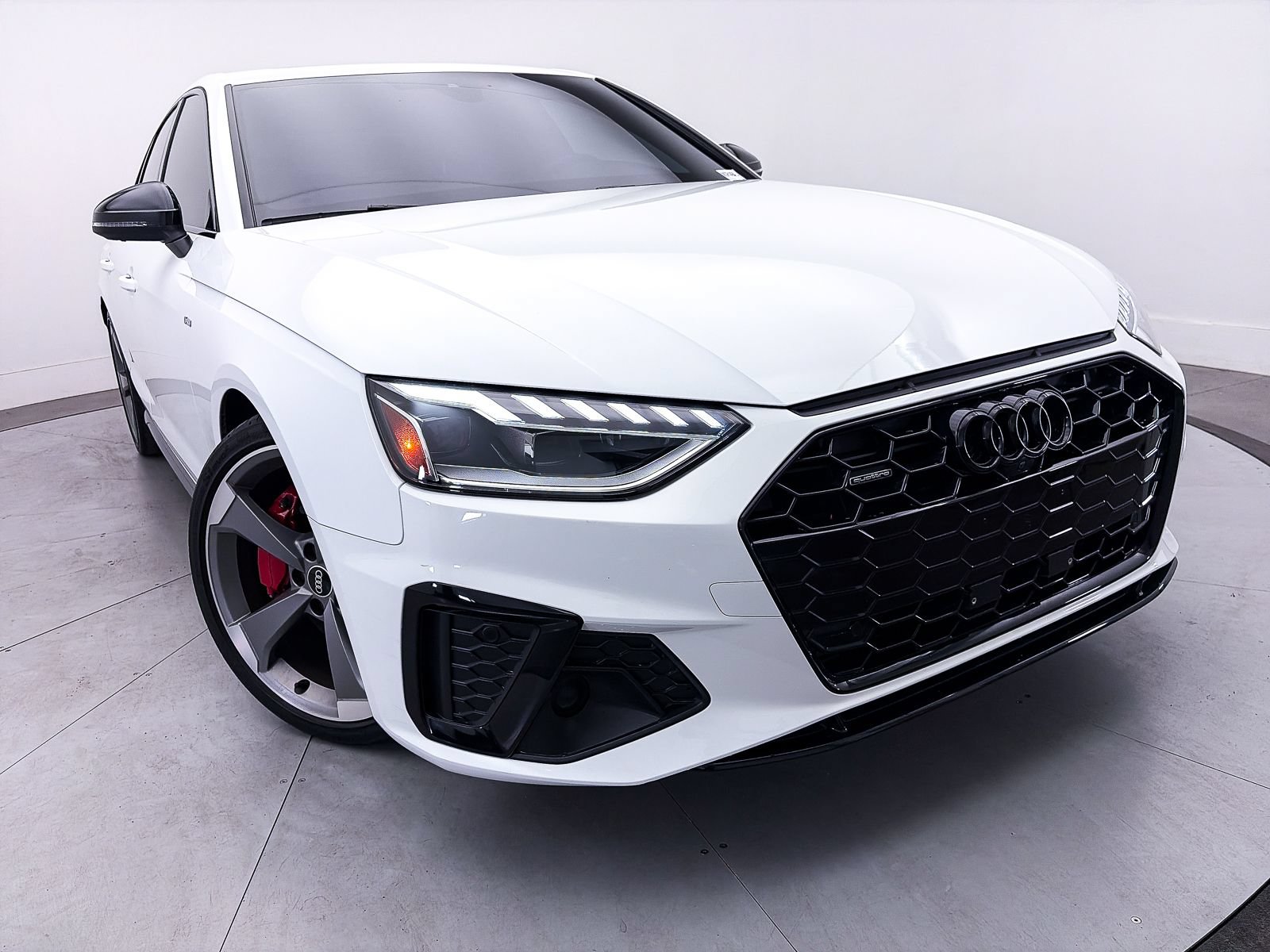 Used 2023 Audi A4 2.0T Premium Plus w/ Premium Plus Package AWD/4WD image 3