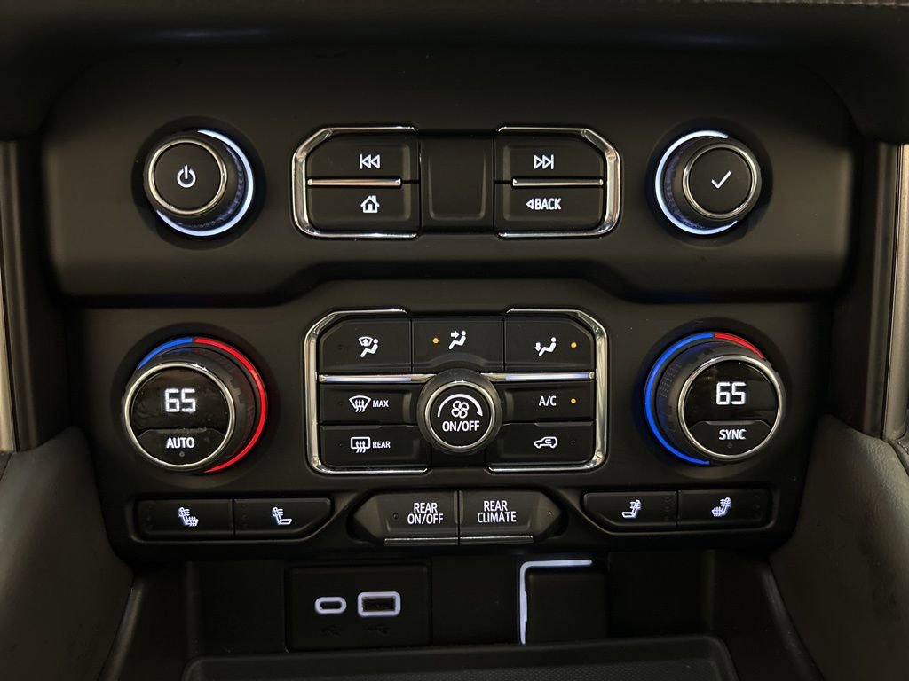 Used 2022 Chevrolet Tahoe Z71 w/ Luxury Package image 26