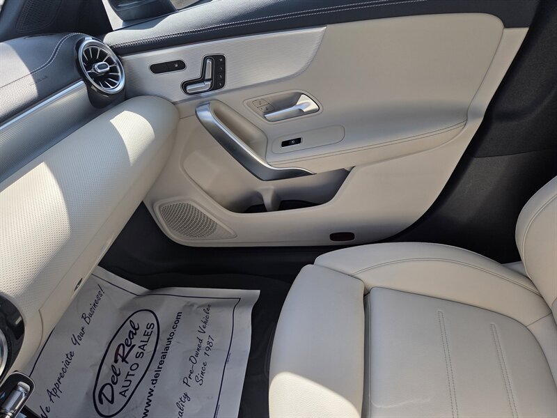Used 2020 Mercedes-Benz CLA 250 4MATIC image 21