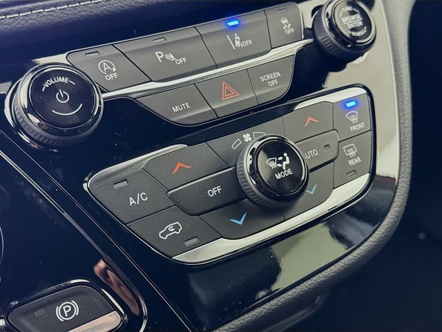 New 2026 Chrysler Pacifica Select w/ S Appearance Package FWD image 15