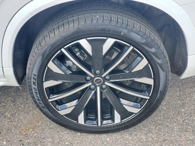 Certified 2025 Volvo XC90 B6 Plus w/ Protection Package Premier AWD/4WD image 7