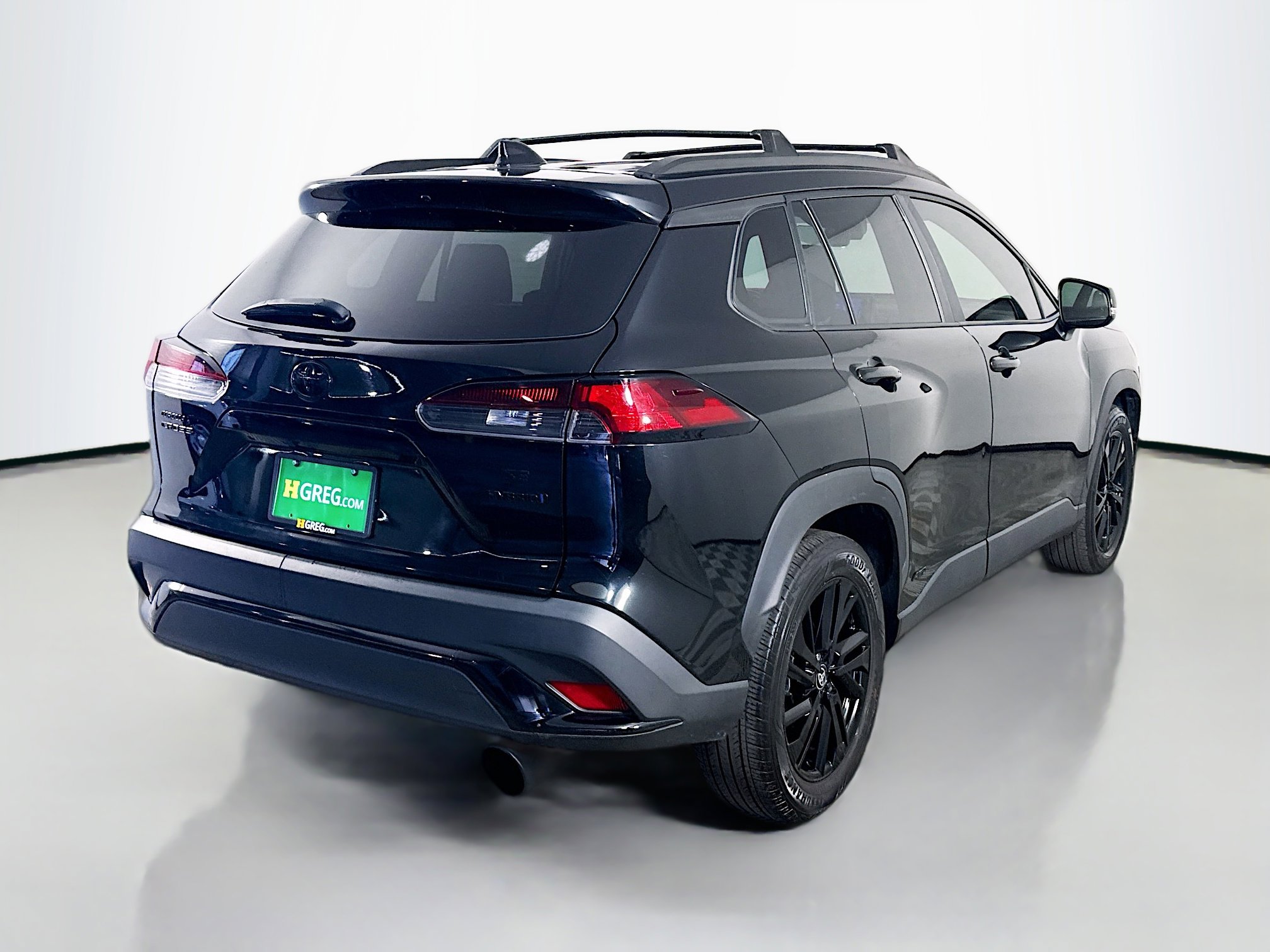 Used 2024 Toyota Corolla Cross AWD Hybrid w/ Moonroof Package image 10