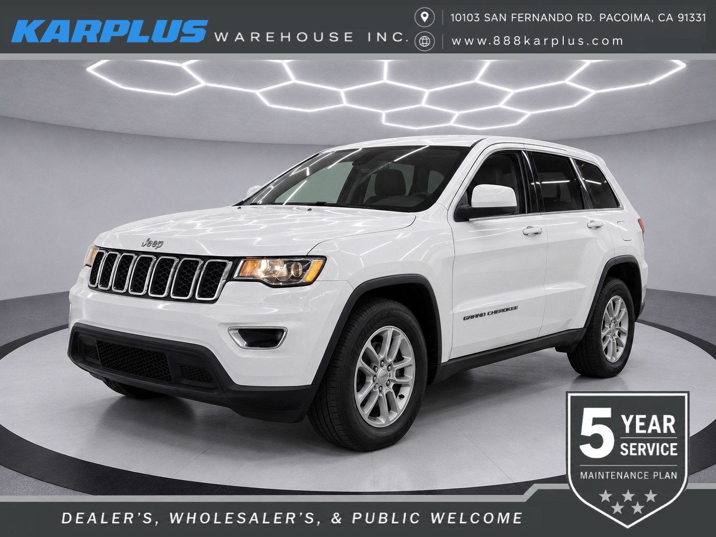 Used 2018 Jeep Grand Cherokee Laredo RWD image 1