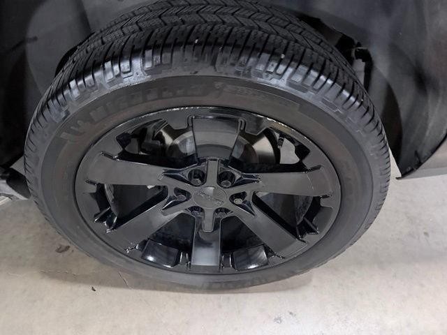 Used 2019 GMC Yukon Denali w/ Open Road Package AWD/4WD image 11