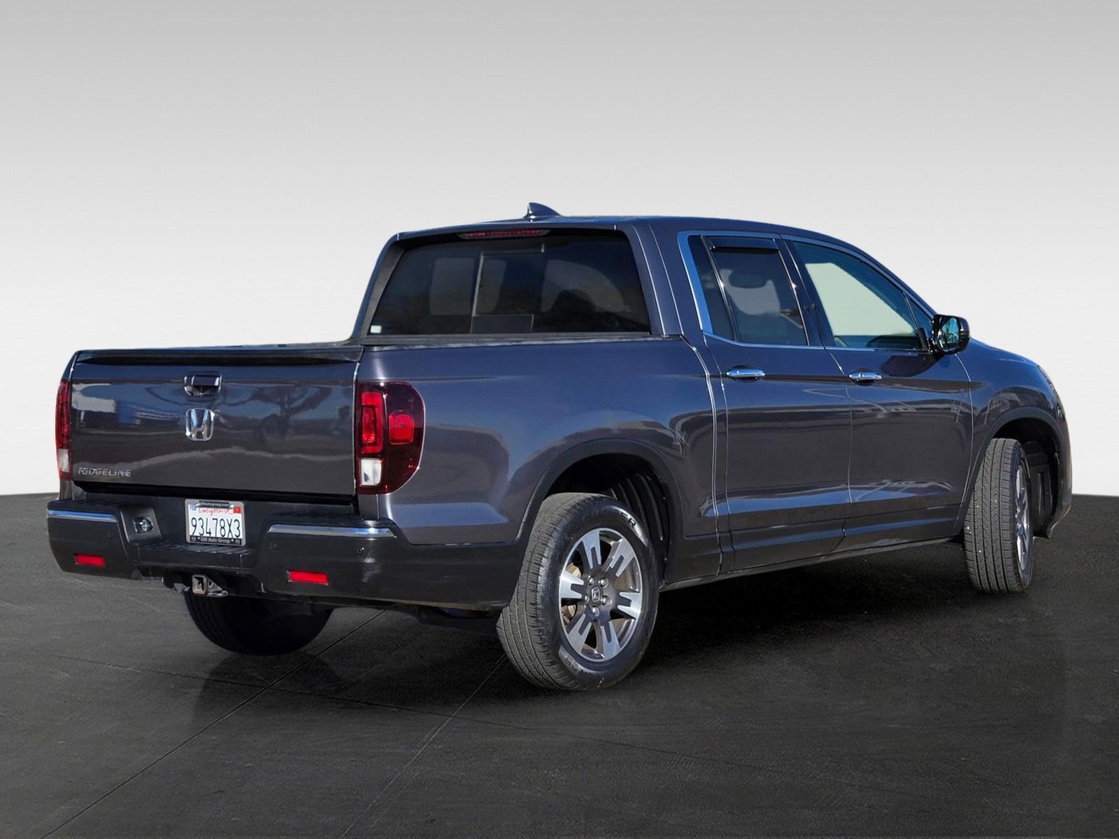 Used 2018 Honda Ridgeline RTL-E image 4