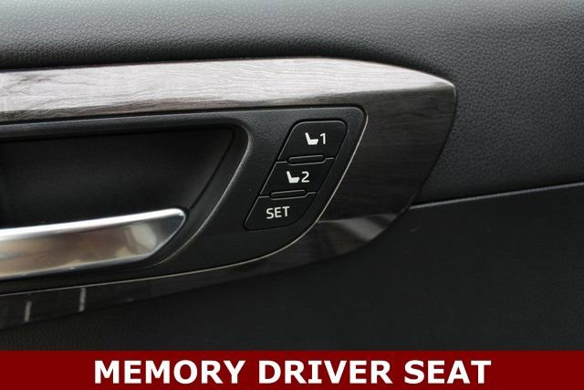 Used 2020 Toyota Highlander Limited image 18