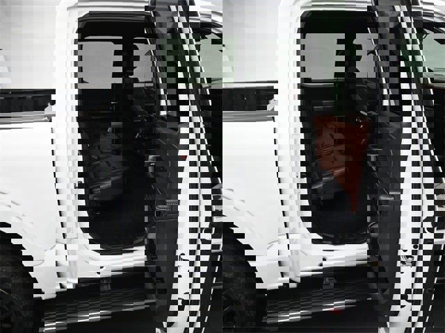 Used 2022 Ford F150 Lariat w/ Equipment Group 502A High image 17