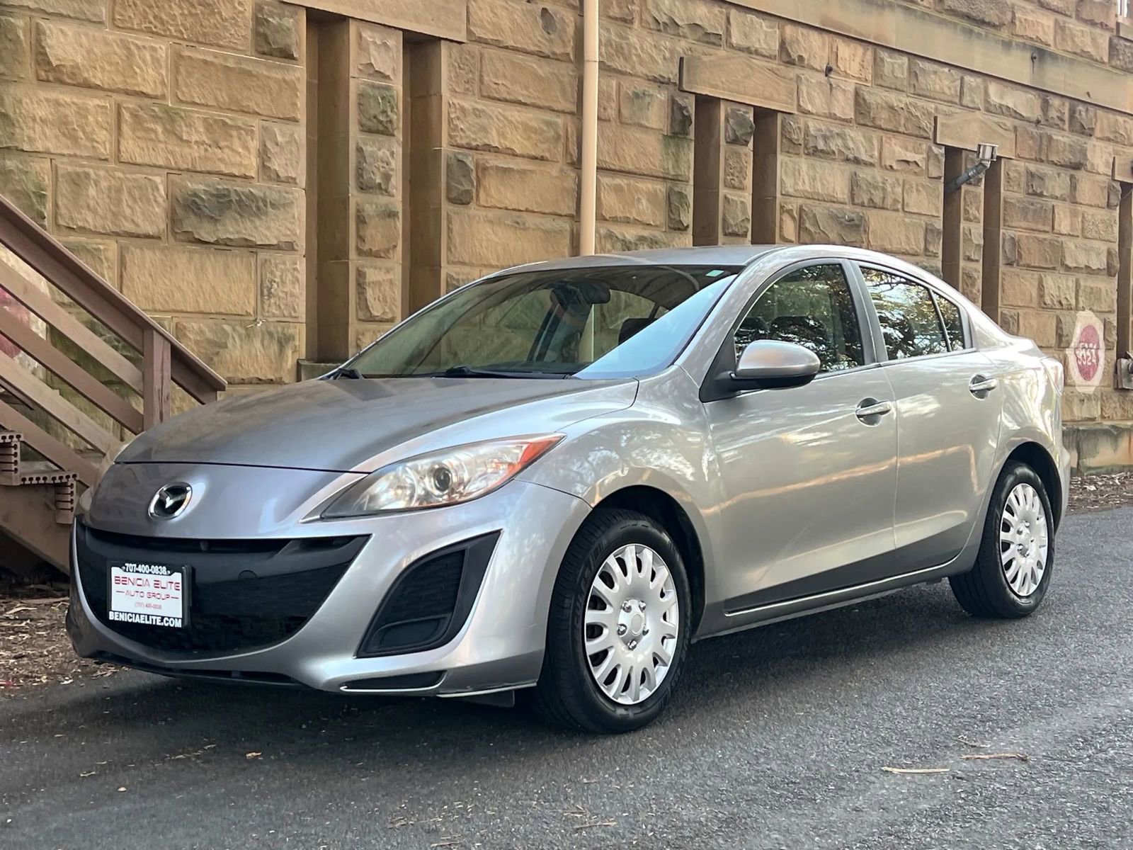 Used 2011 MAZDA MAZDA3 i Sport image 8