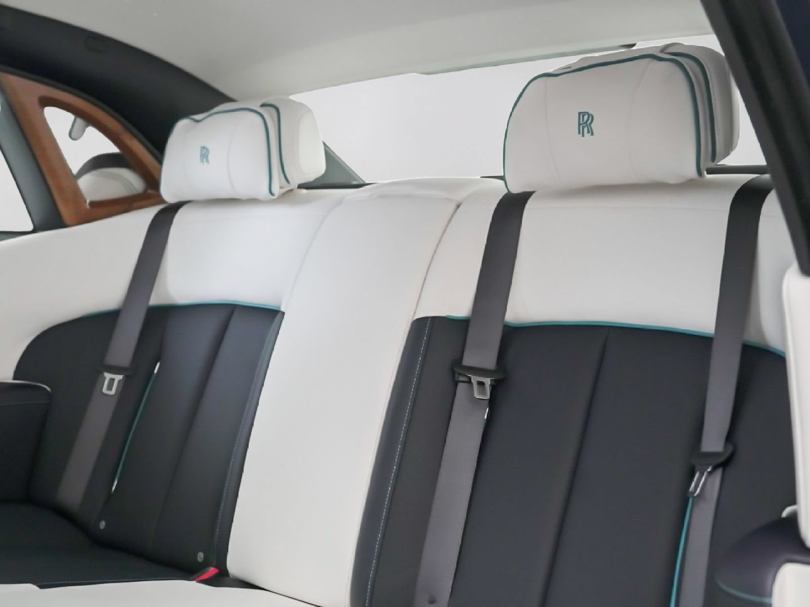 New 2026 Rolls-Royce Phantom Sedan RWD image 14