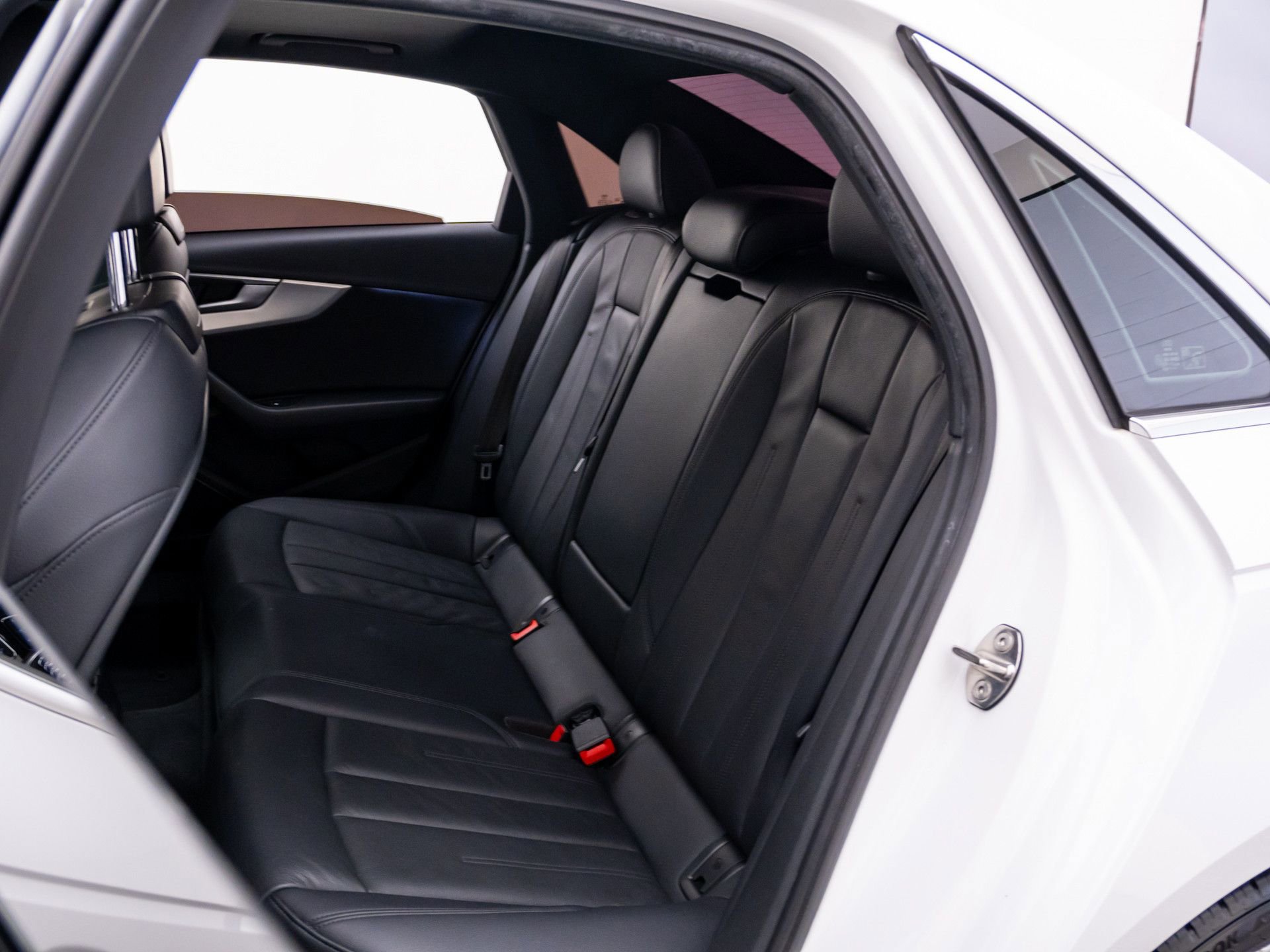 Used 2018 Audi A4 2.0T Premium Plus w/ Premium Plus Package image 19