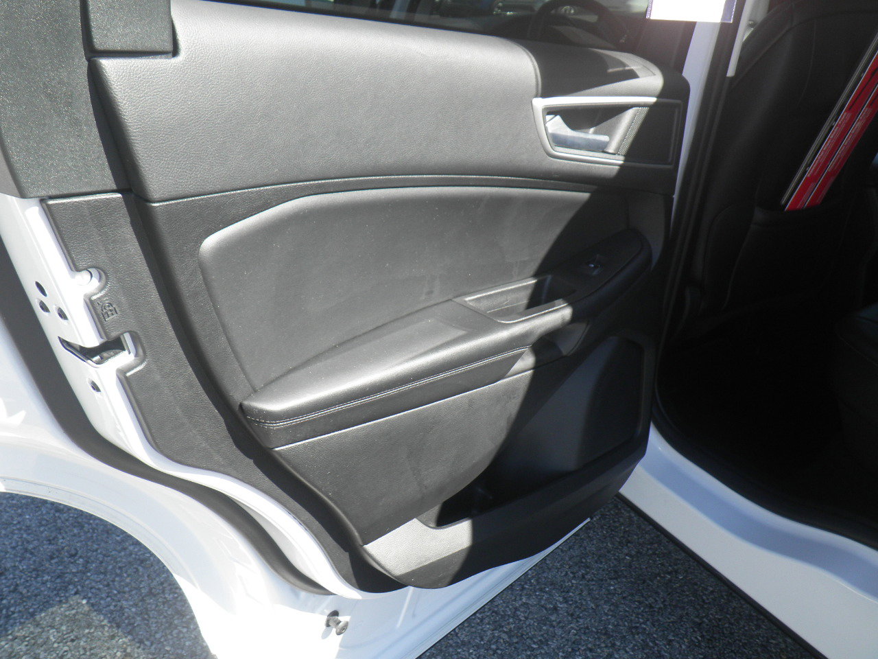 Certified 2024 Ford Edge SEL image 17