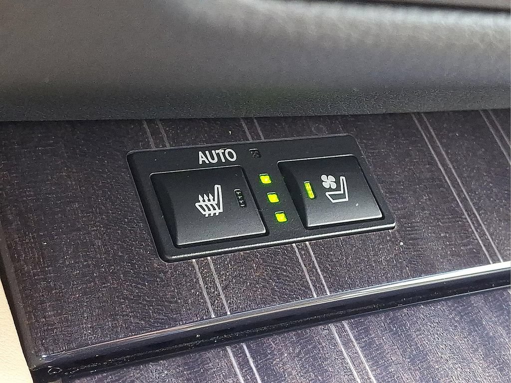 Used 2020 Lexus GS 350 AWD w/ Premium Package image 27