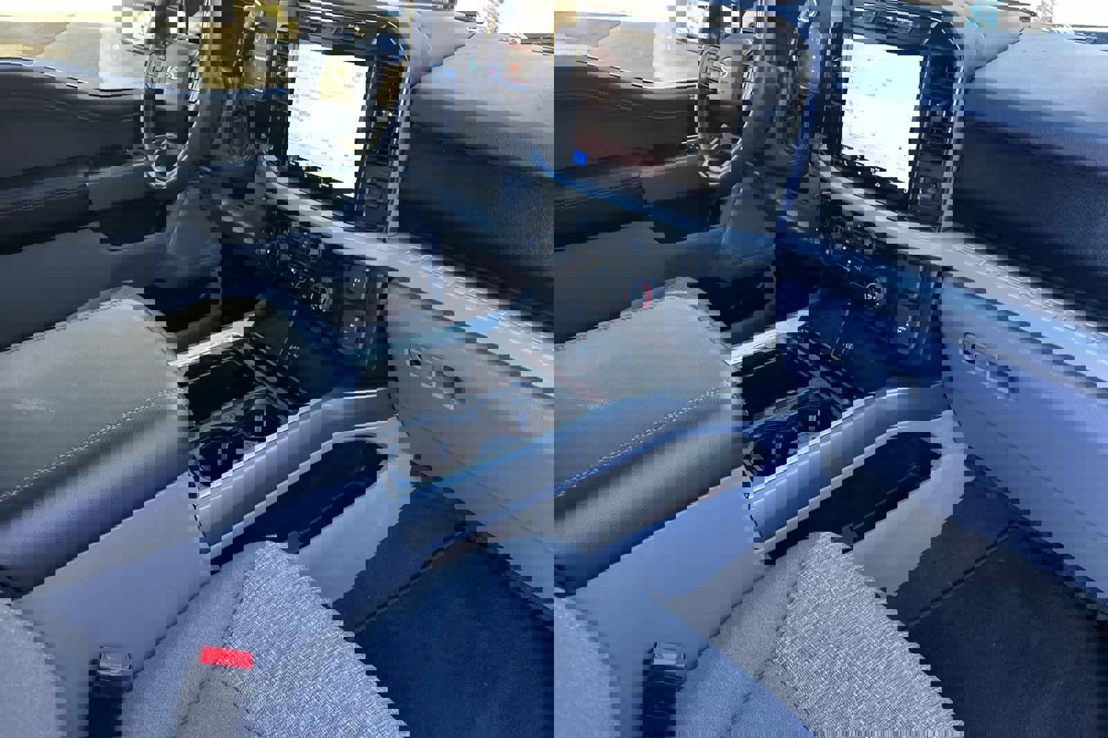 Used 2023 Ford F250 XLT w/ Black Appearance Package image 16