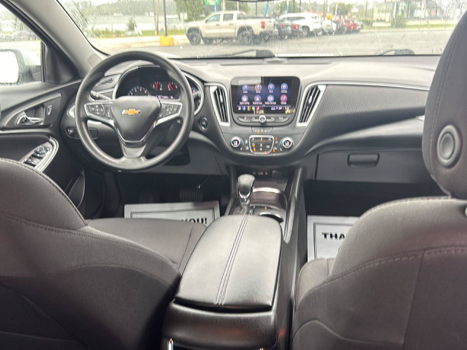 Used 2024 Chevrolet Malibu LT FWD image 30