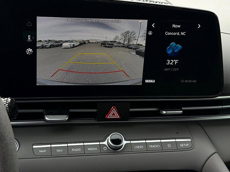 Certified 2024 Hyundai Elantra SEL image 13