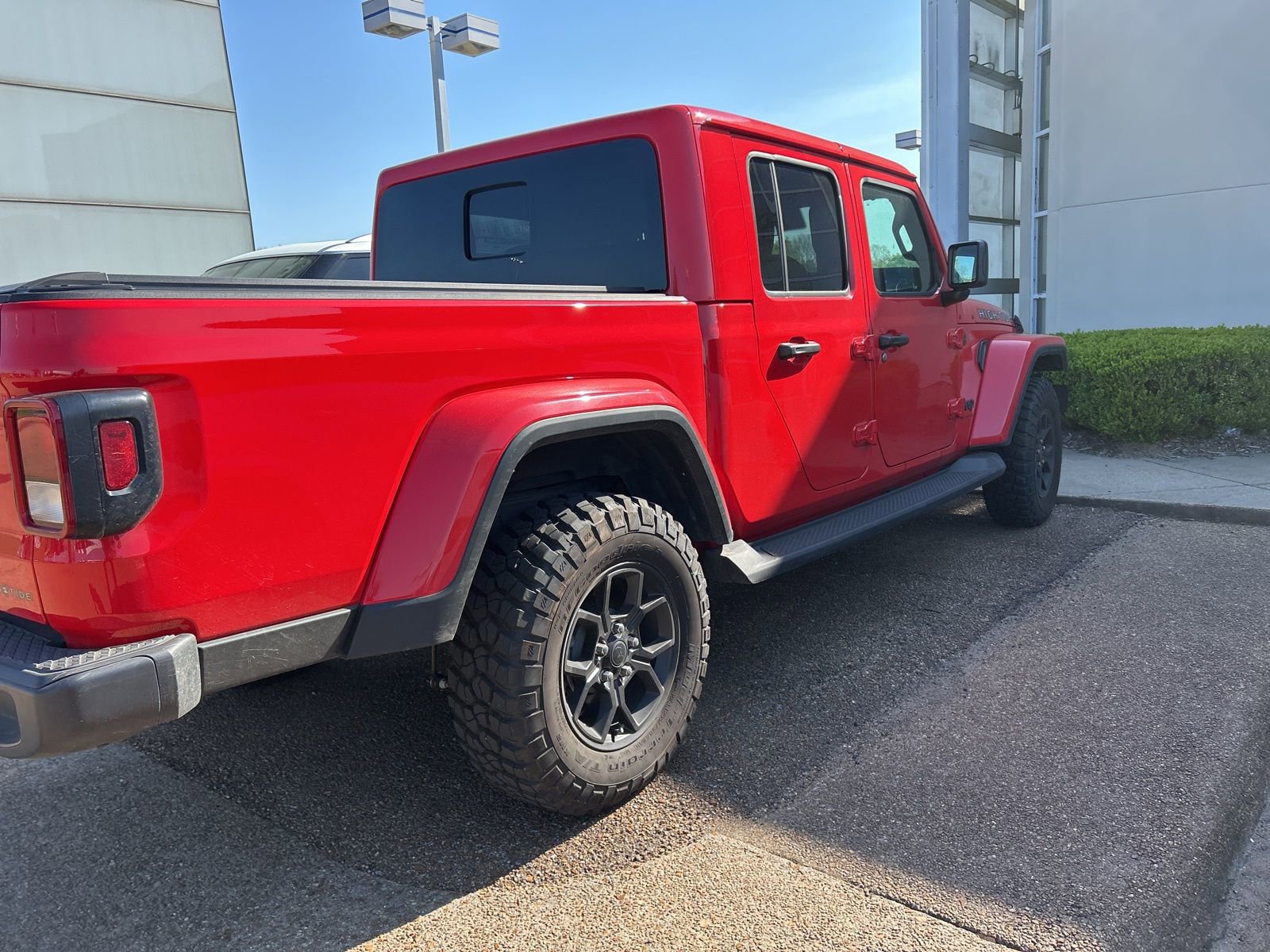 Used 2025 Jeep Gladiator High Tide image 21