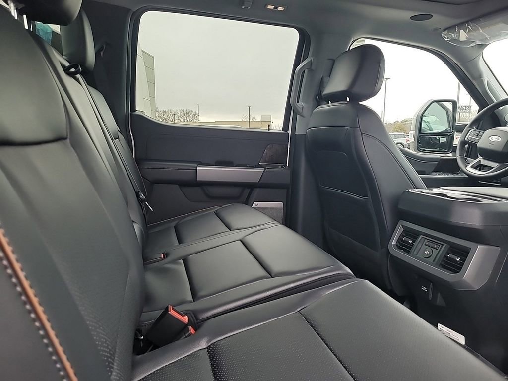 New 2025 Ford F250 Lariat w/ Lariat Ultimate Package image 27