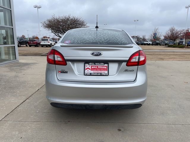 Used 2013 Ford Fiesta SE image 6