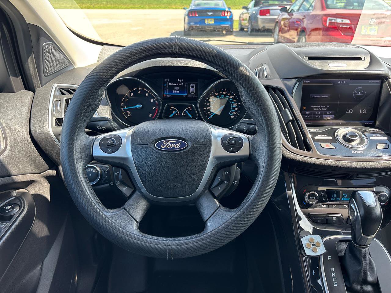 Used 2013 Ford Escape Titanium w/ Class II Trailer Tow Pkg AWD/4WD image 13