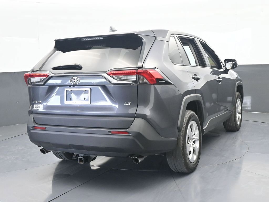 Used 2024 Toyota RAV4 LE FWD image 5