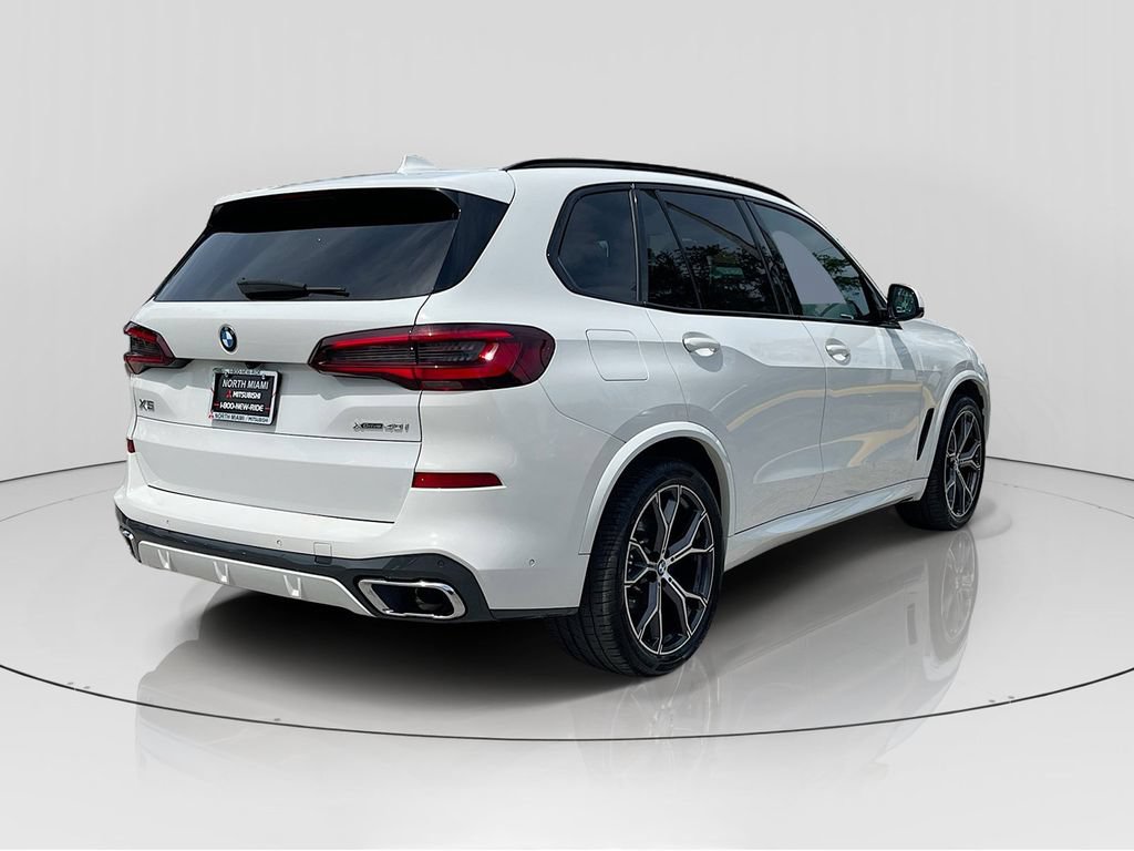 Used 2022 BMW X5 xDrive40i AWD/4WD image 7