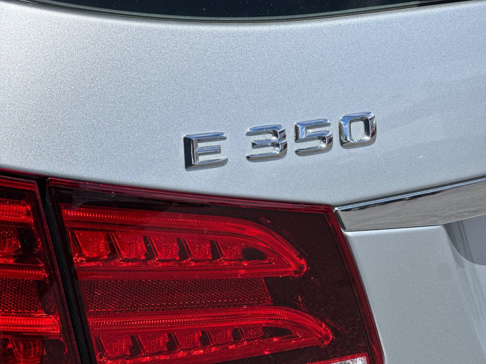 Used 2016 Mercedes-Benz E 350 4MATIC Wagon image 26