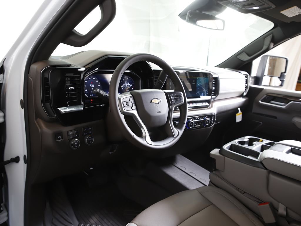 New 2026 Chevrolet Silverado 3500 LT w/ All Star Edition AWD/4WD image 14