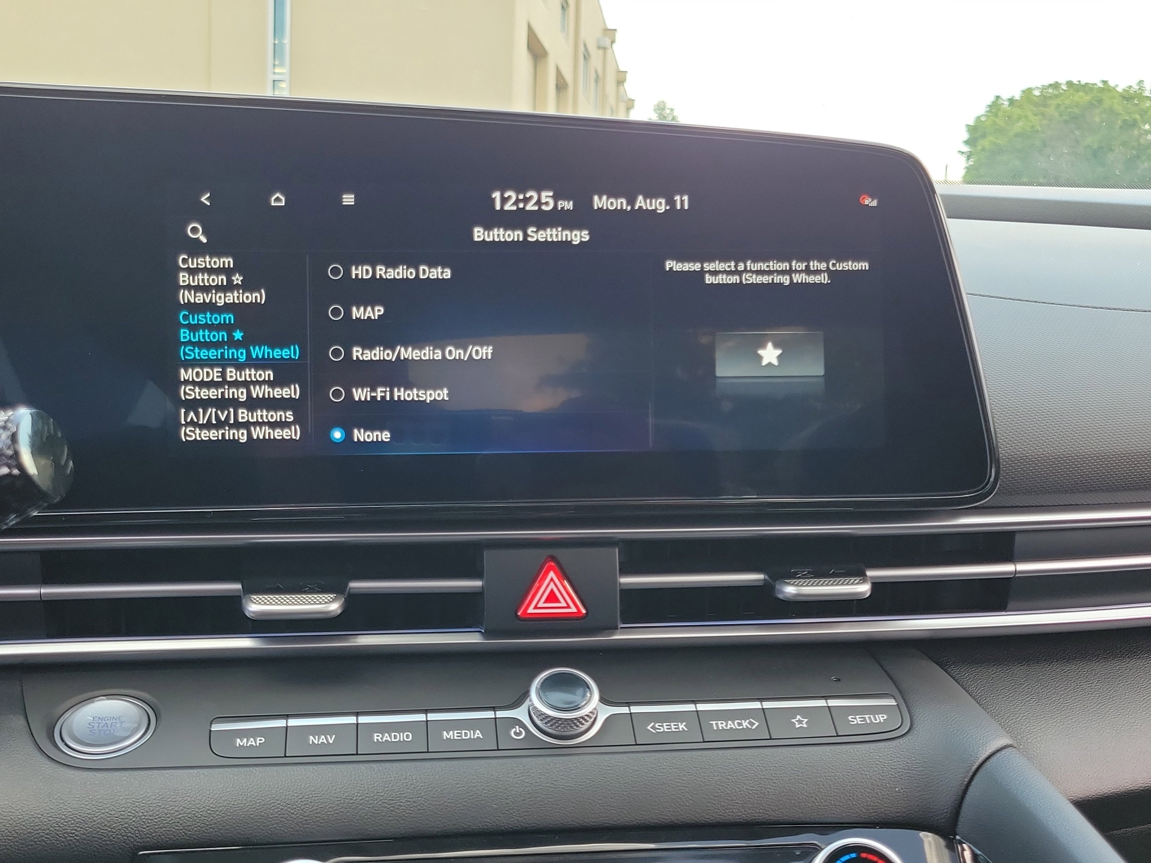 New 2025 Hyundai Elantra Limited FWD image 26