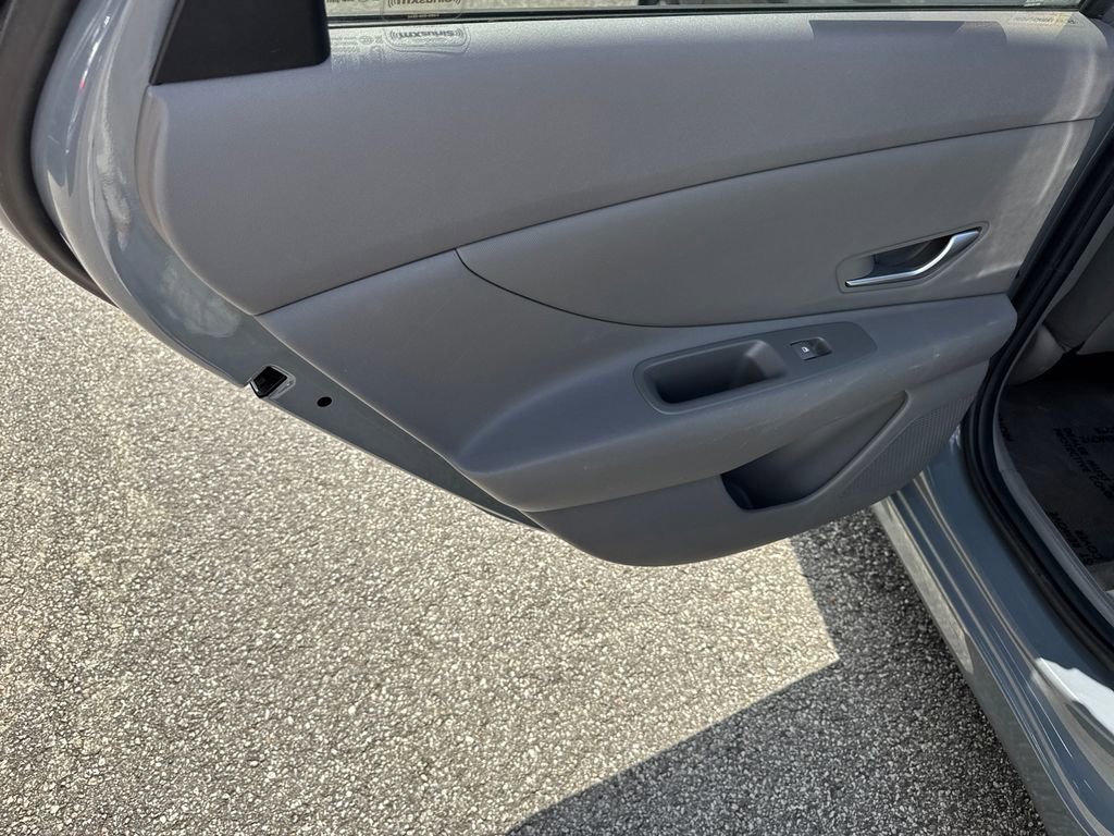 Used 2022 Hyundai Elantra SEL w/ Convenience + Premium Package FWD image 21