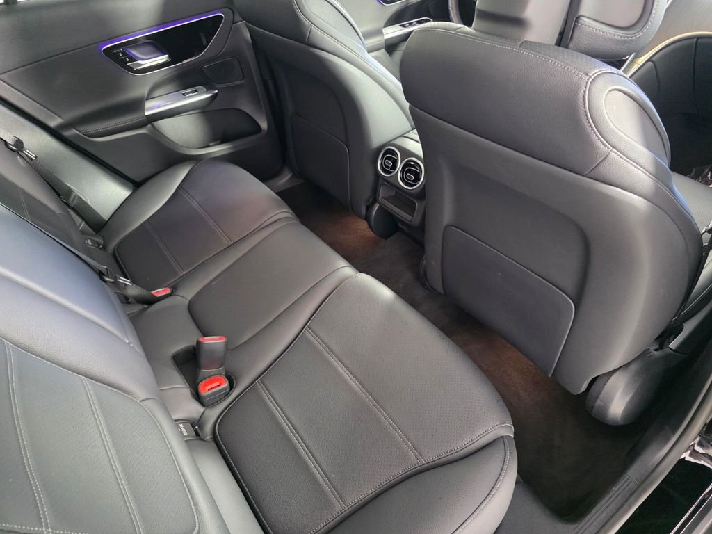 Certified 2025 Mercedes-Benz GLC 300 image 26