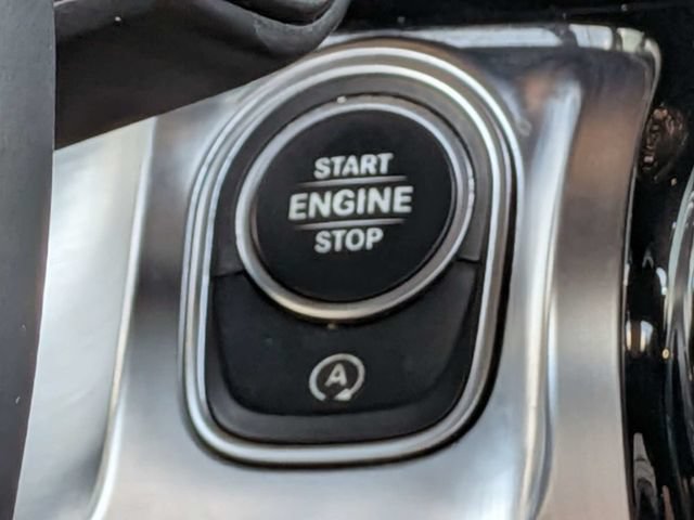 Used 2021 Mercedes-Benz GLB 250 w/ Premium Package image 35