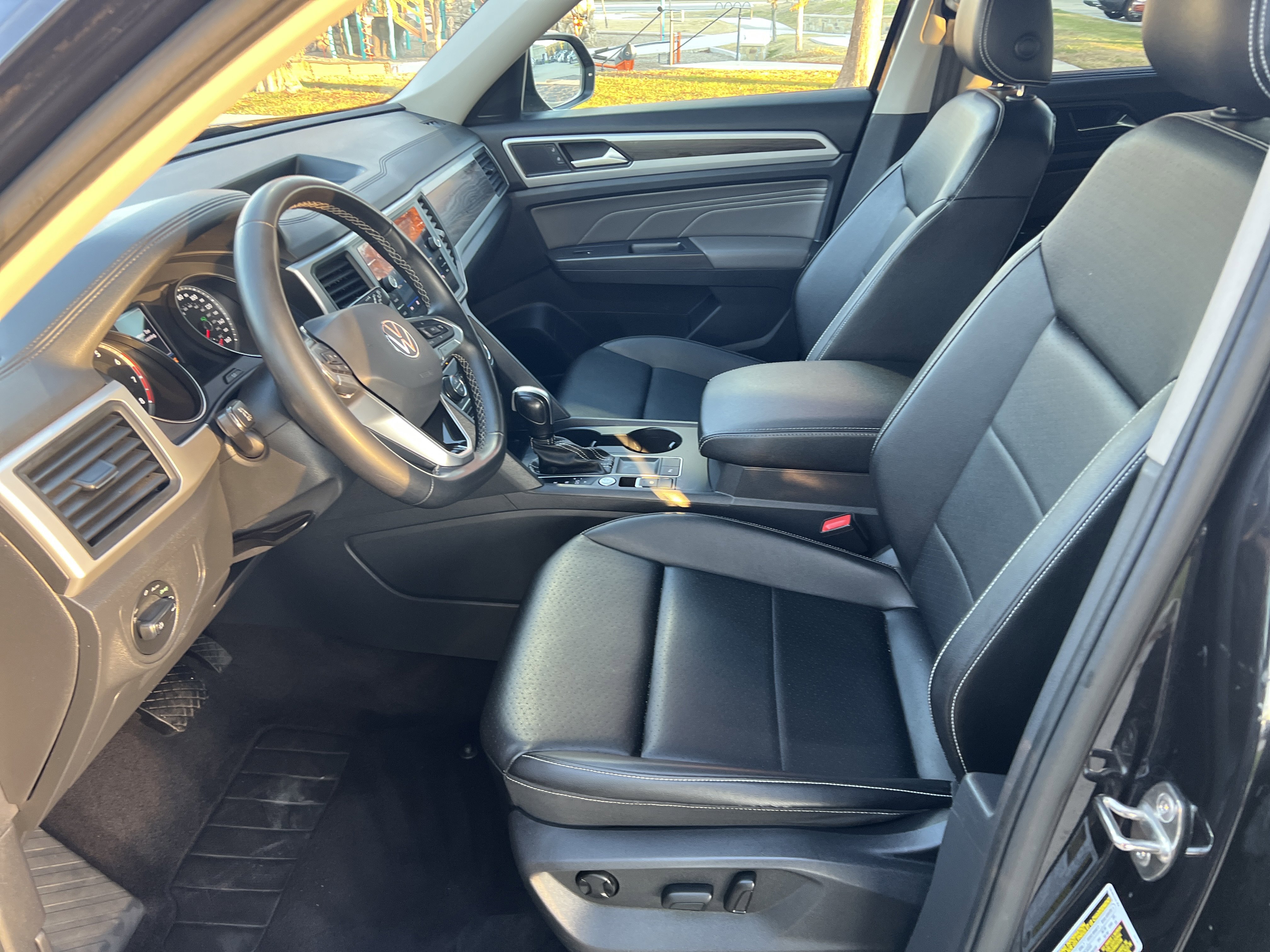 Certified 2021 Volkswagen Atlas SE image 16