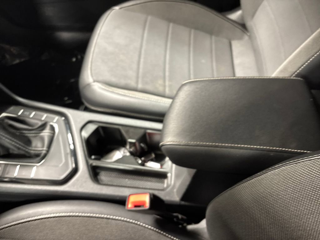 Used 2023 Volkswagen Taos SE image 22