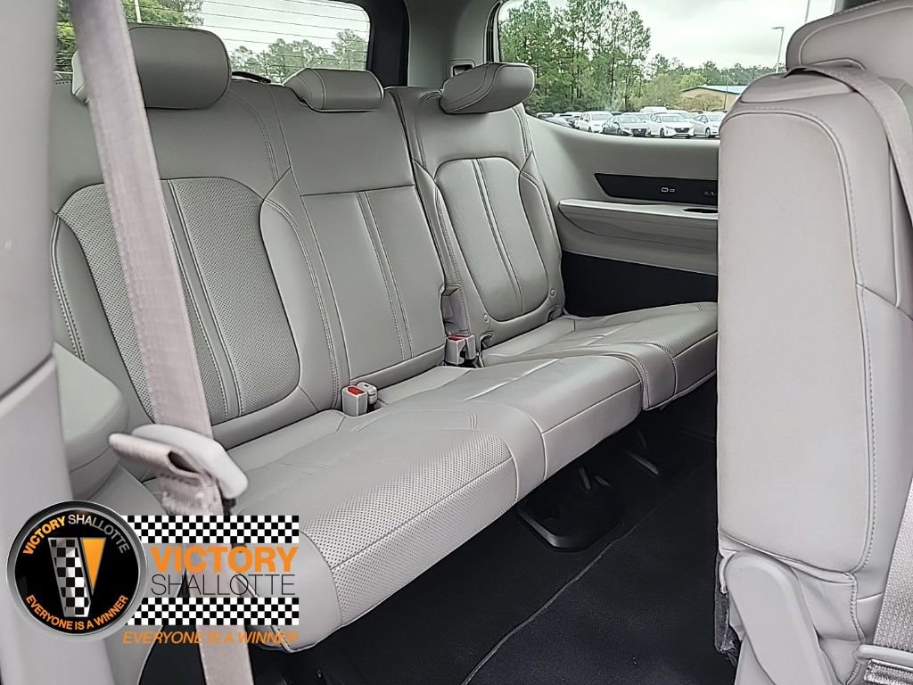 Used 2023 Jeep Wagoneer Series III w/ Preferred Equipment Group image 20