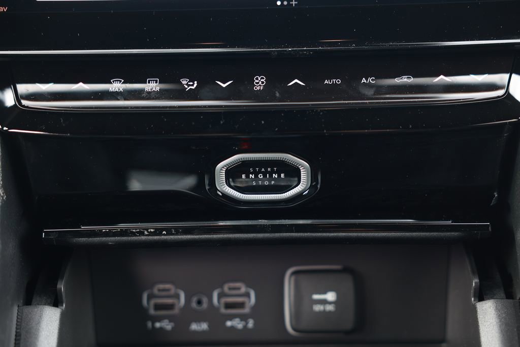 New 2026 Jeep Grand Cherokee Limited image 25