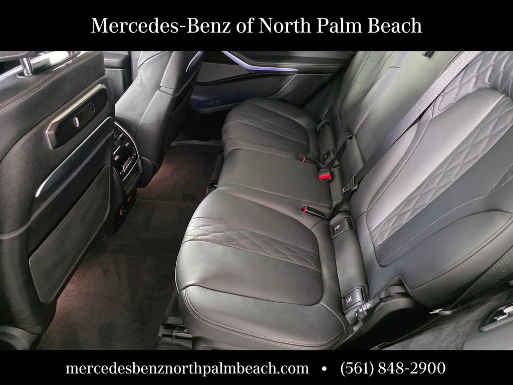 Used 2024 BMW X7 xDrive40i w/ M Sport Package image 14