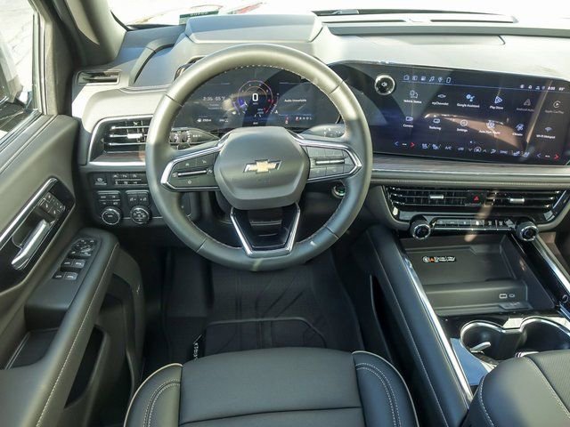 New 2026 Chevrolet Suburban Premier image 21