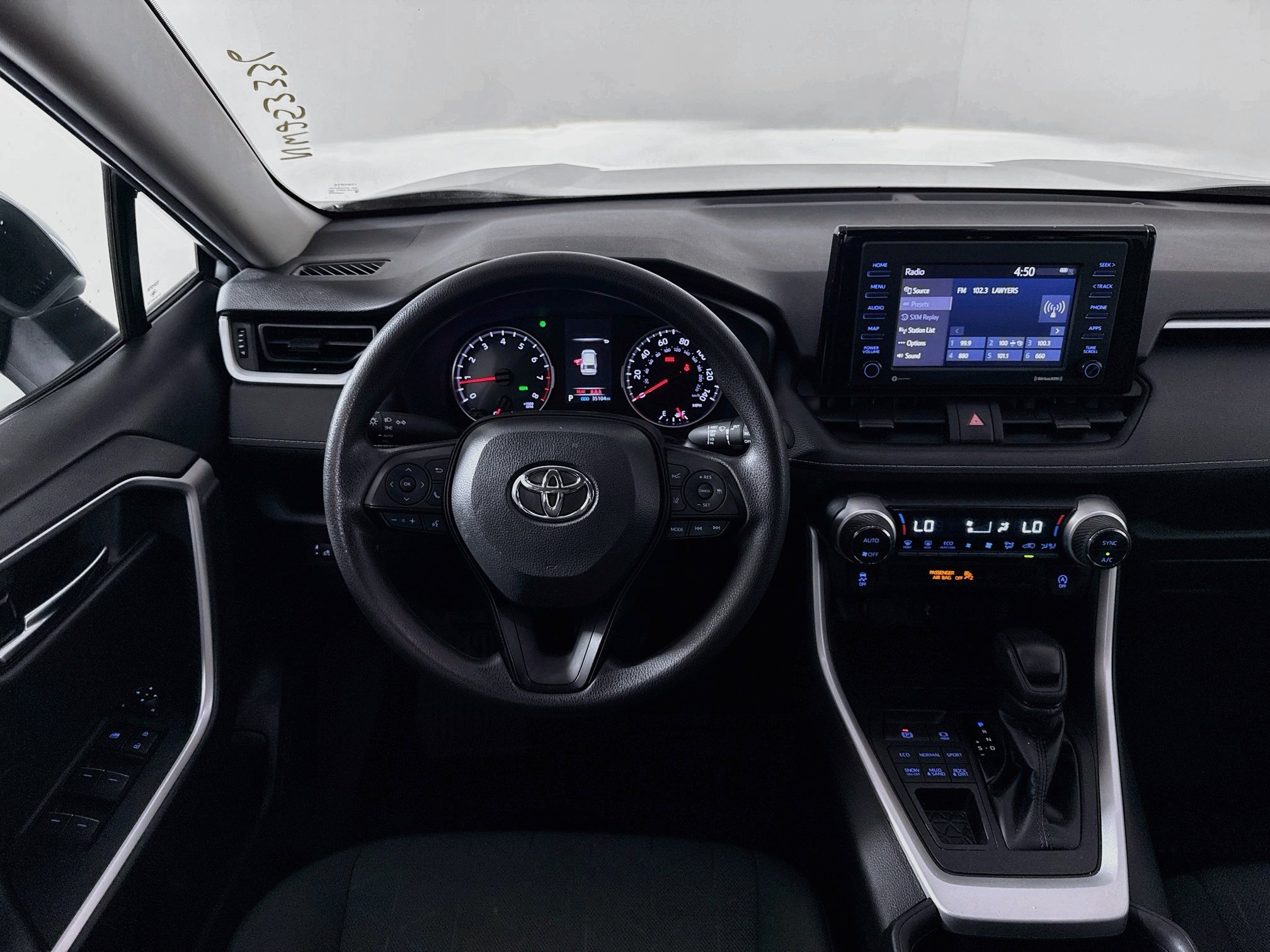 Used 2022 Toyota RAV4 XLE AWD/4WD image 22