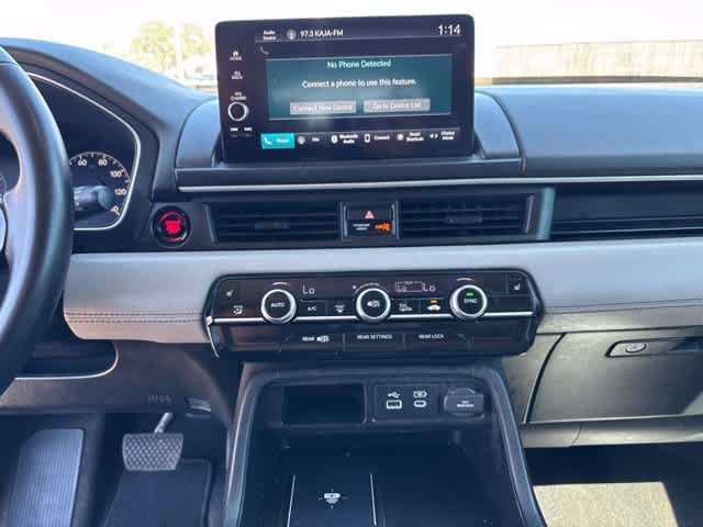 Used 2025 Honda Pilot EX-L image 19