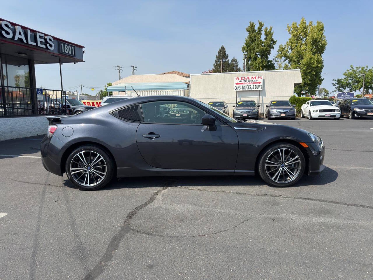 Used 2013 Subaru BRZ Limited w/ Popular Pkg 1B RWD image 2