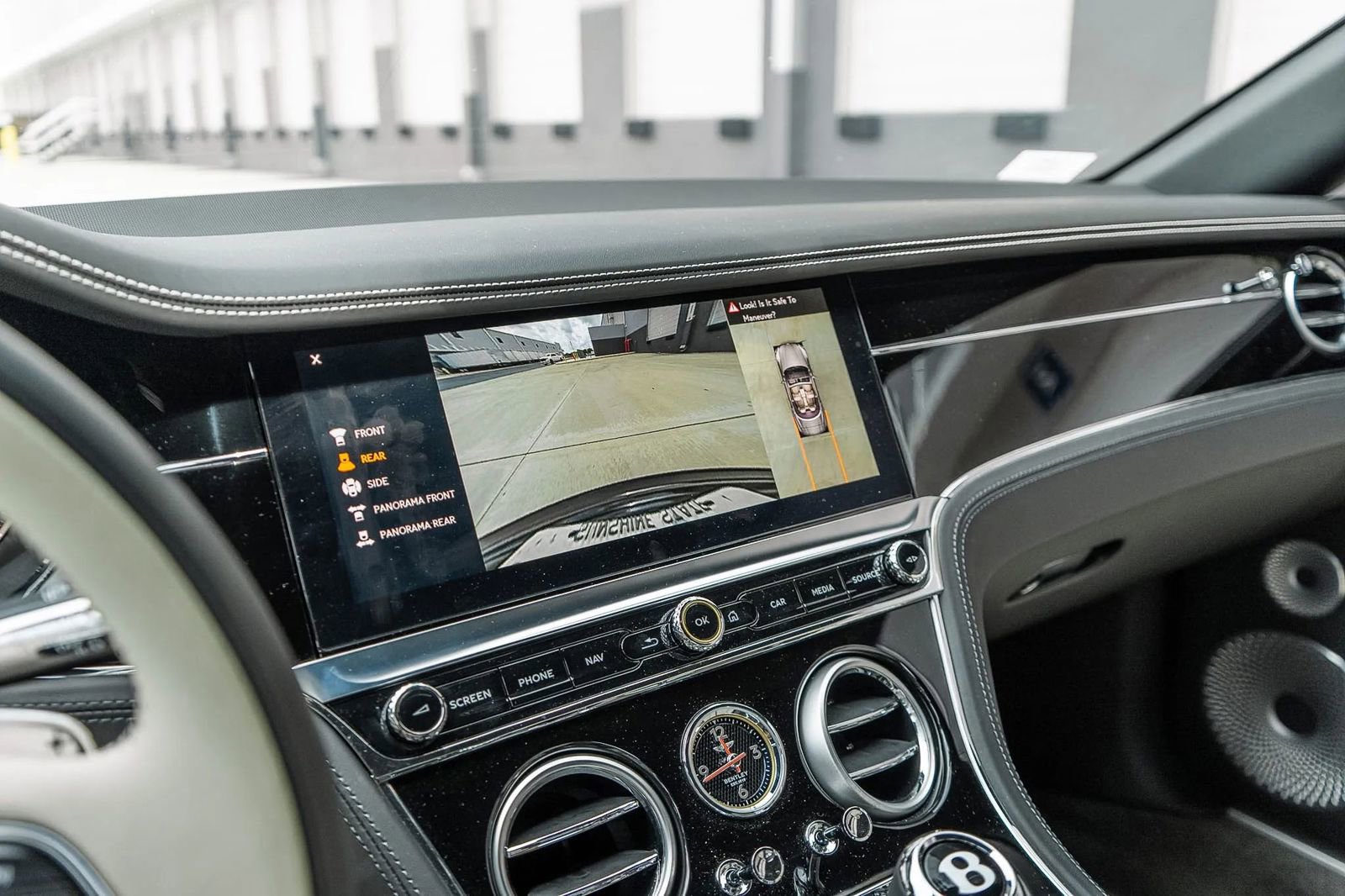 Used 2024 Bentley Continental GT V8 AWD/4WD image 37