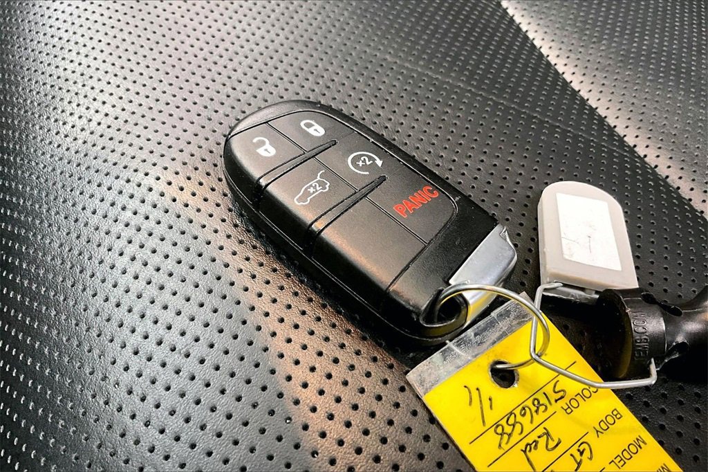 Used 2025 Dodge Durango GT image 11