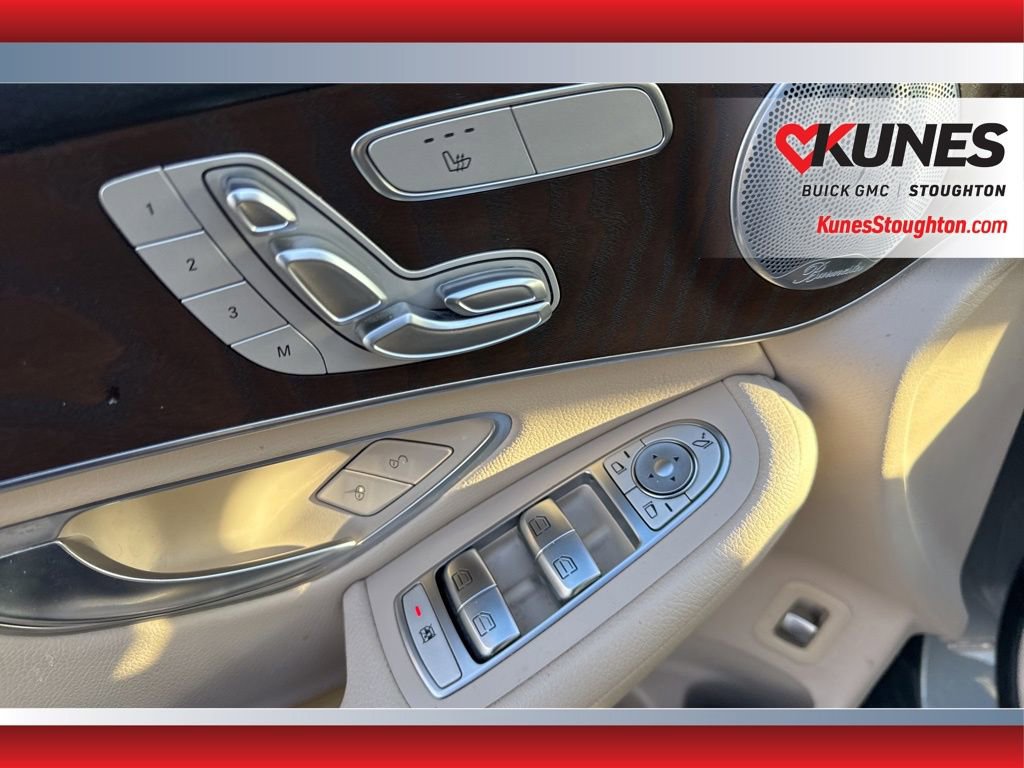 Used 2019 Mercedes-Benz GLC 300 4MATIC image 19
