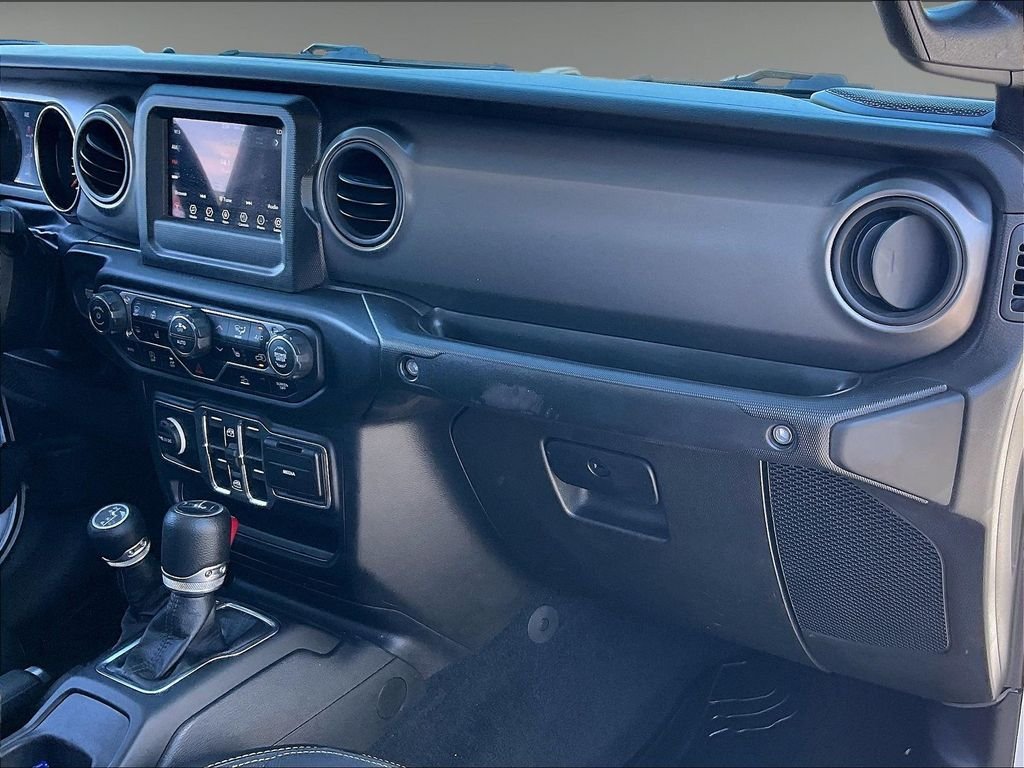 Used 2023 Jeep Gladiator Overland AWD/4WD image 12