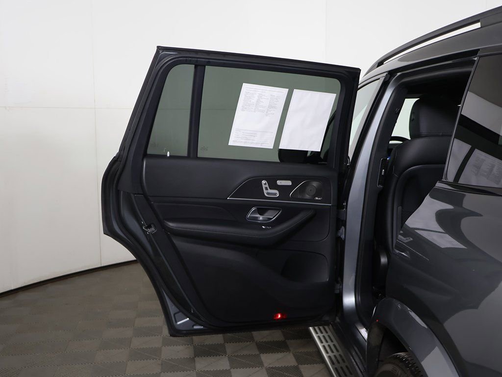 Used 2022 Mercedes-Benz GLS 450 4MATIC w/ AMG Line Exterior image 27