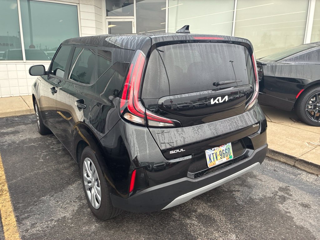 Used 2025 Kia Soul LX FWD image 6
