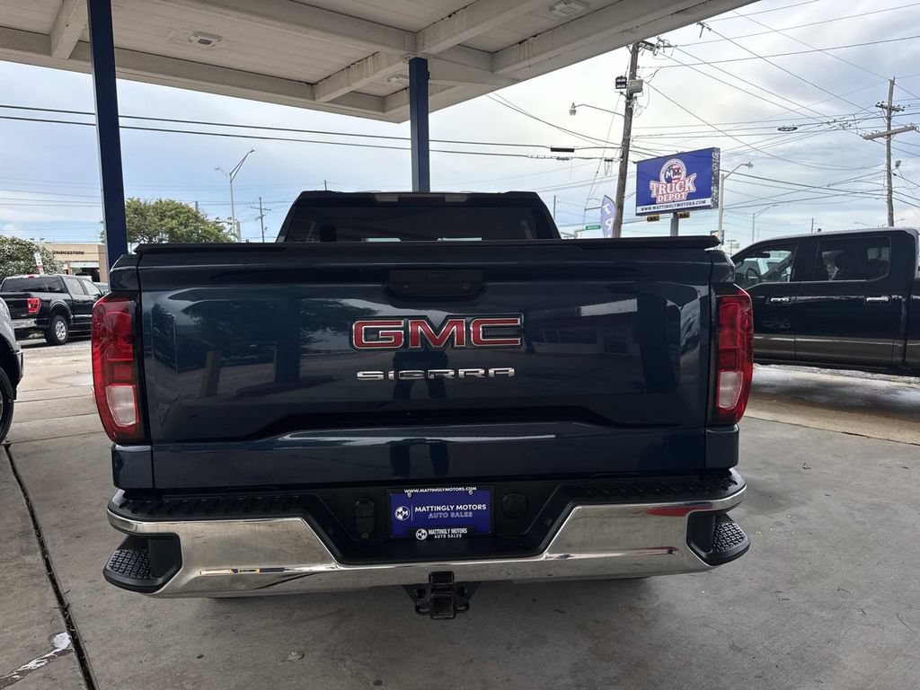 Used 2020 GMC Sierra 1500 2WD Crew Cab w/ Sierra Value Package image 6