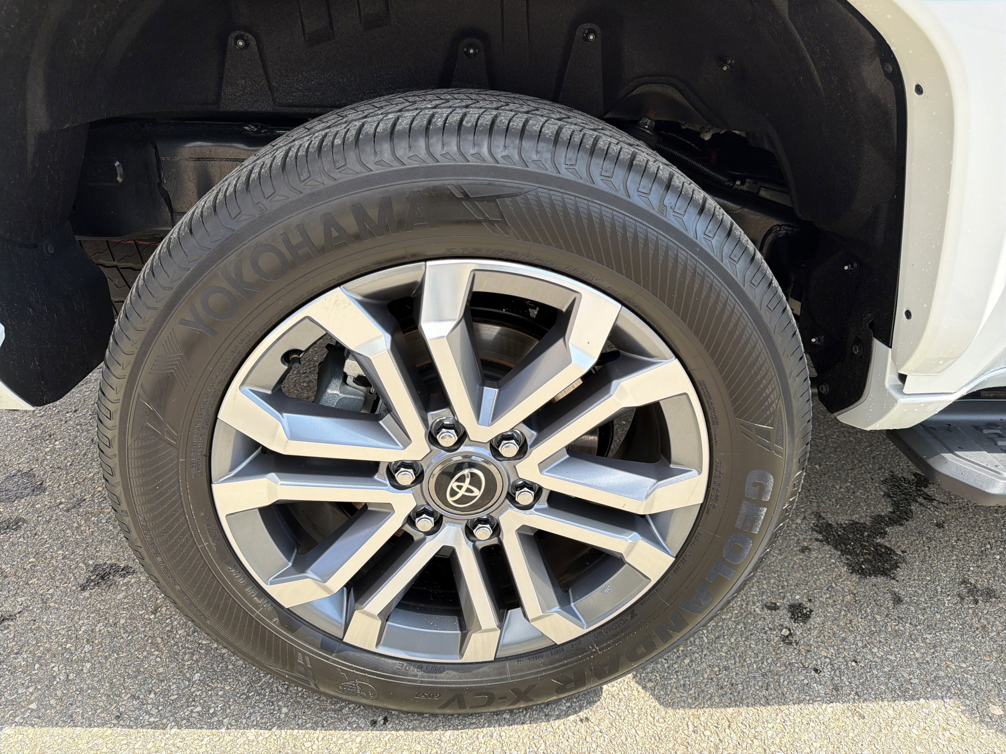 Used 2025 Toyota 4Runner Limited w/ Tow Technology Package image 17